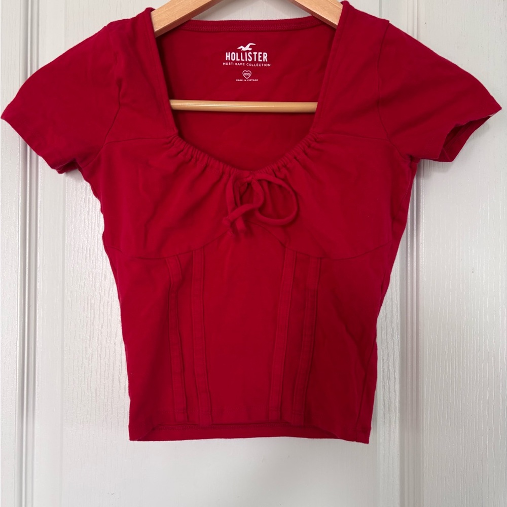 Hollister Women's Vibrant Red Crop Top